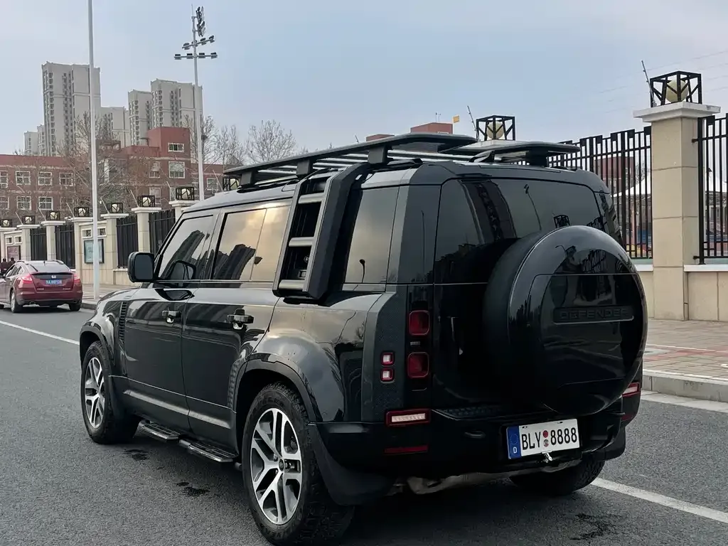 Land Rover Defender — фото 2