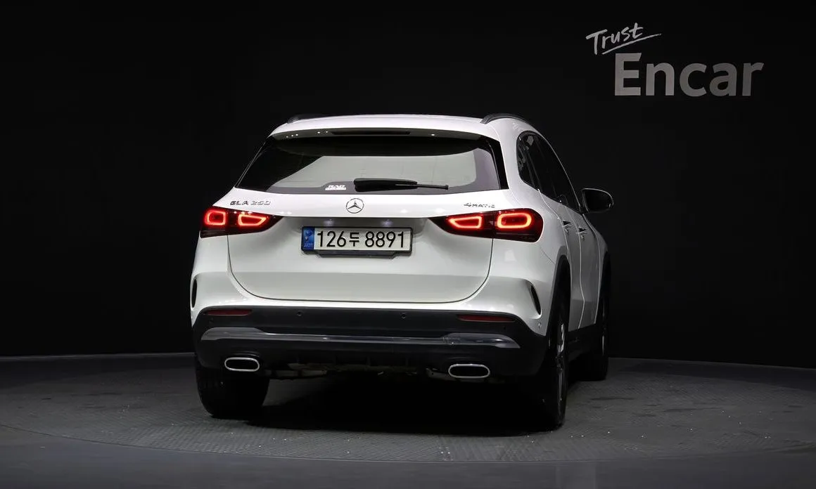 Mercedes-Benz GLA-Class — фото 3