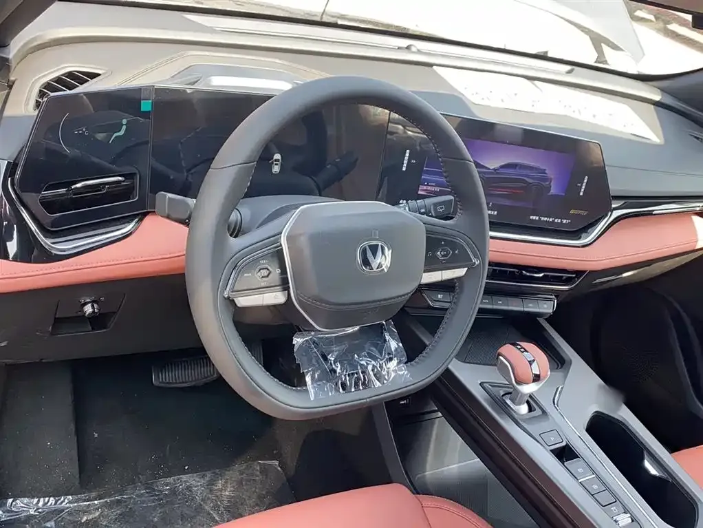 Changan X5 PLUS — фото 2
