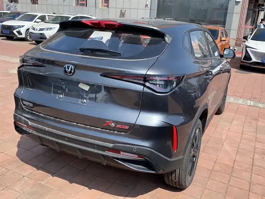Changan X5 PLUS — фото 4
