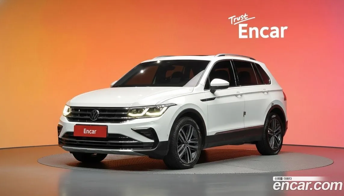 Volkswagen Tiguan — фото 1