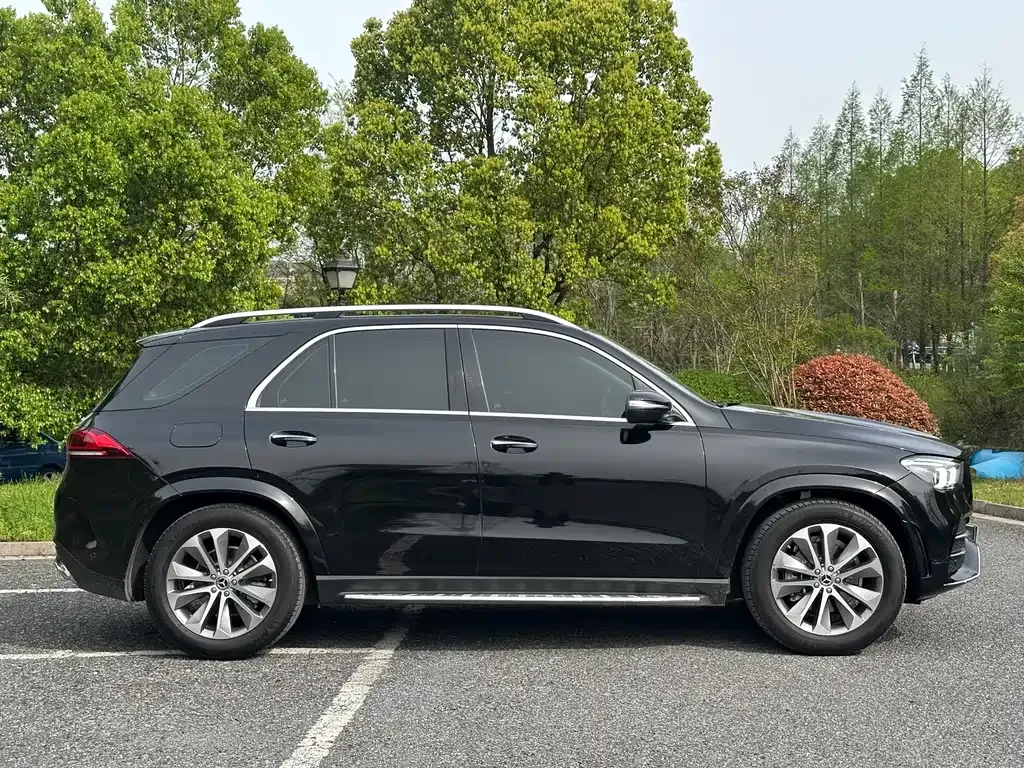 Mercedes-Benz GLE — фото 9
