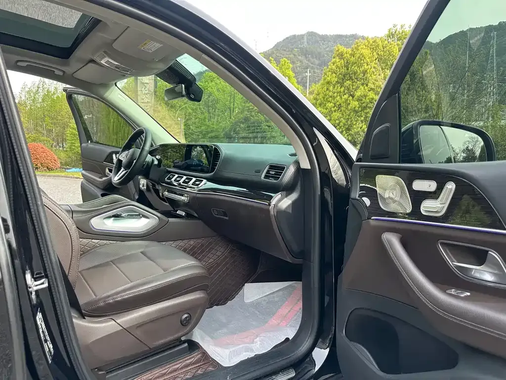 Mercedes-Benz GLE — фото 6