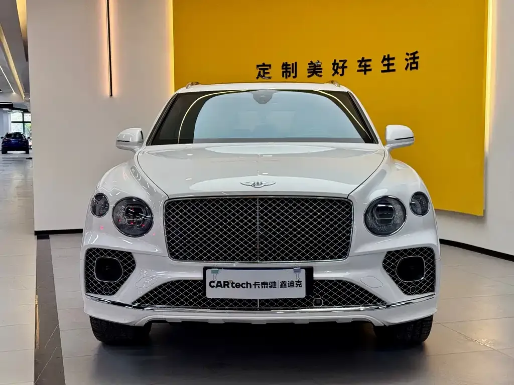 Bentley Bentayga PHEV — фото 4