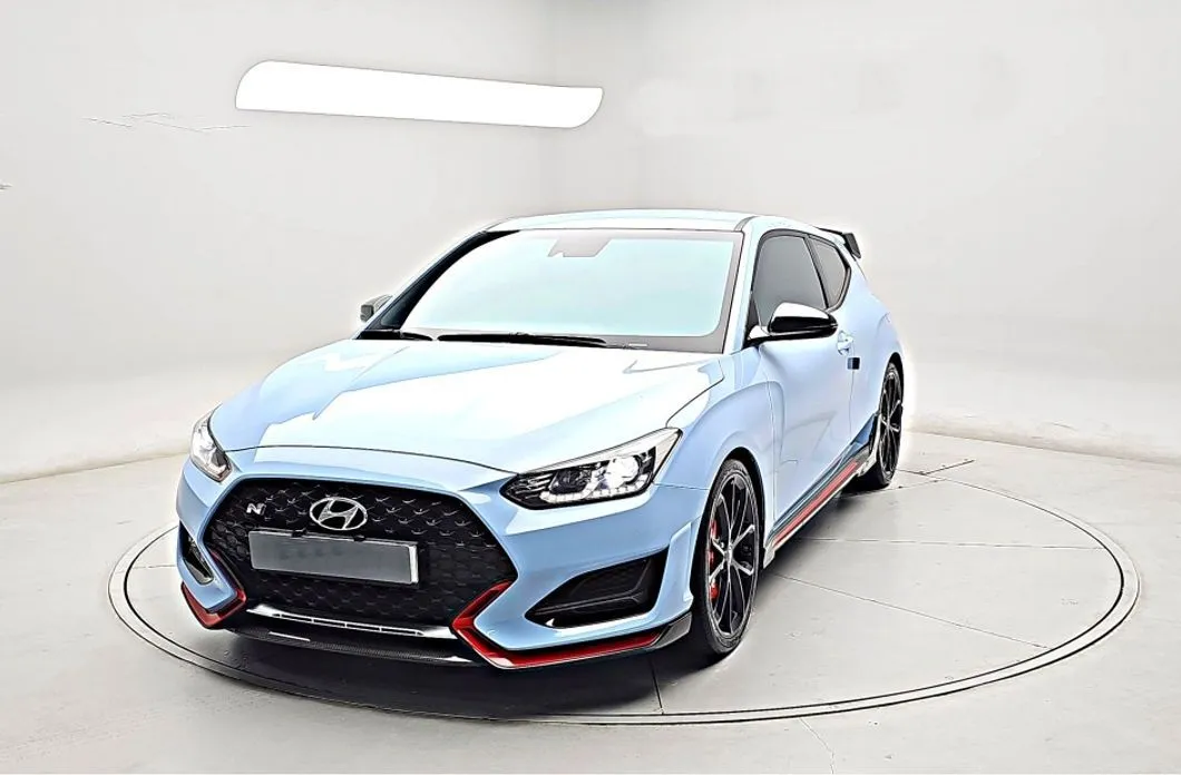 Hyundai Veloster — фото 1