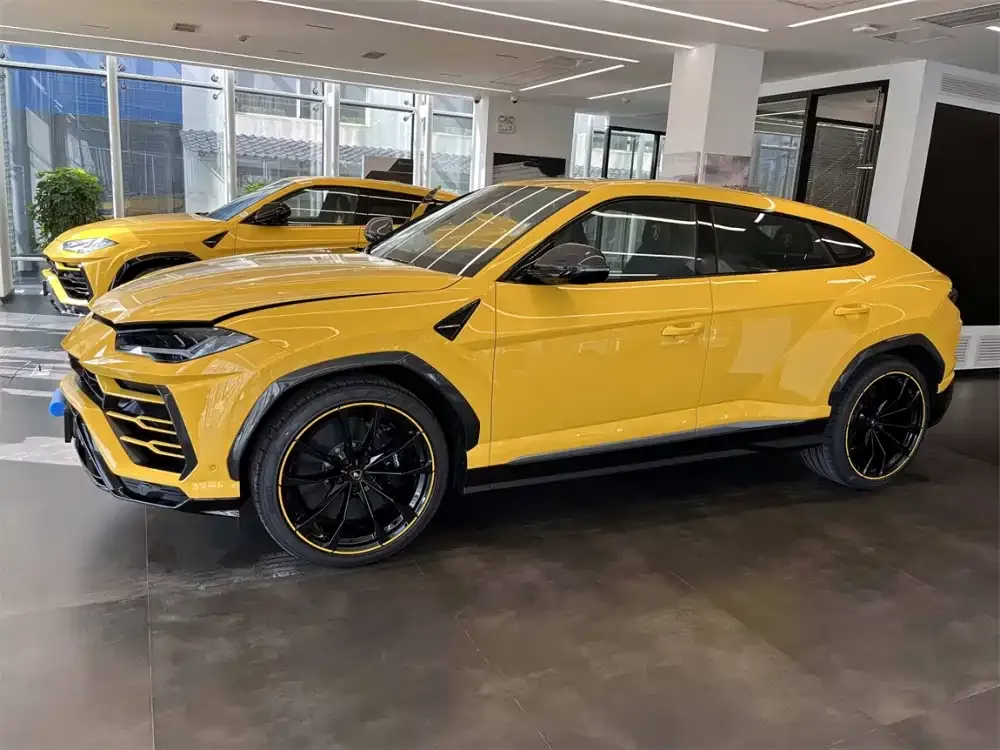 Lamborghini Urus — фото 6