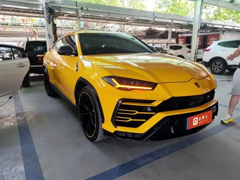 Lamborghini Urus — фото 2