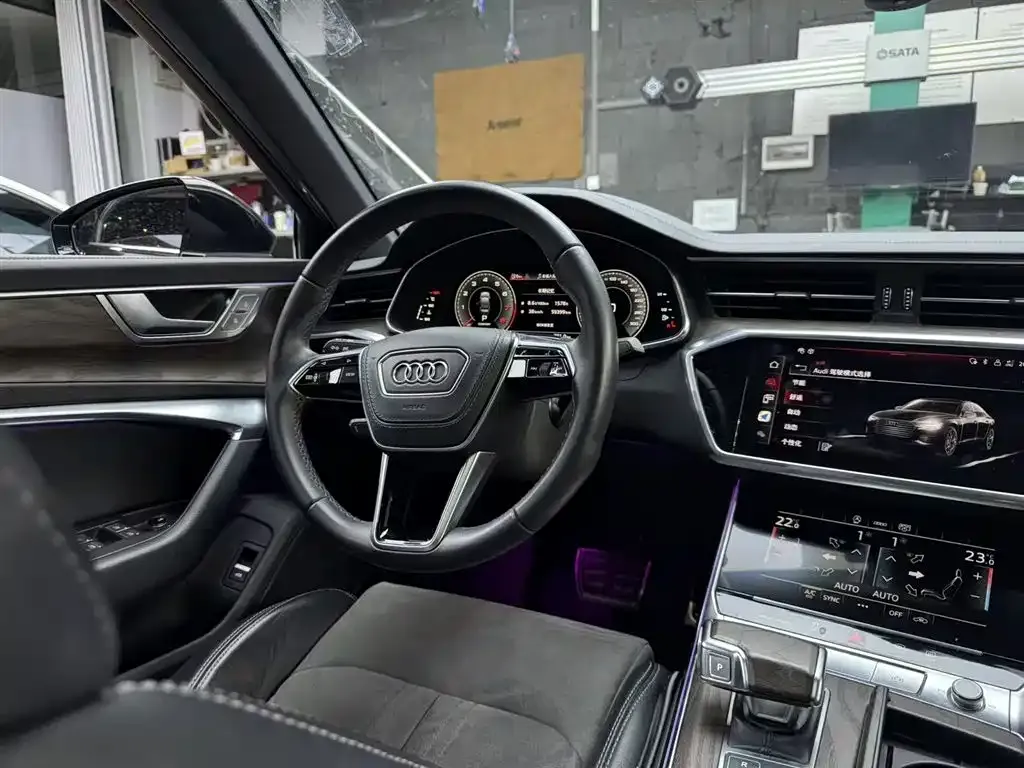 Audi A6L — фото 4