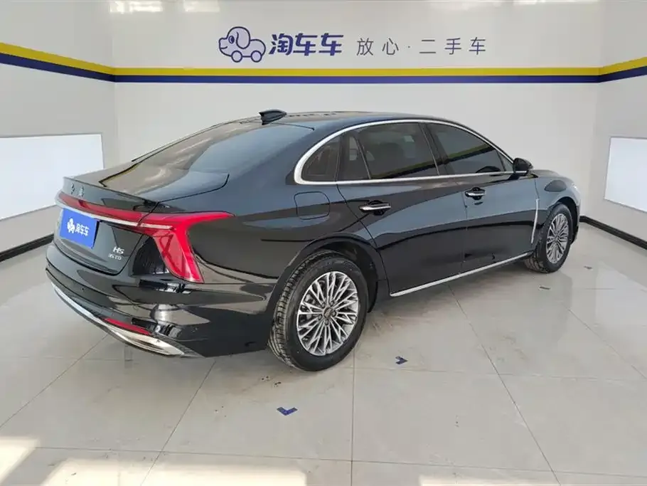 Hongqi H5 — фото 10