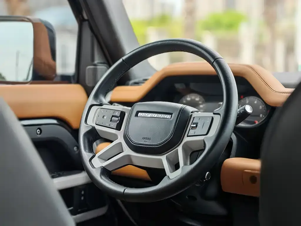 Land Rover Defender — фото 2