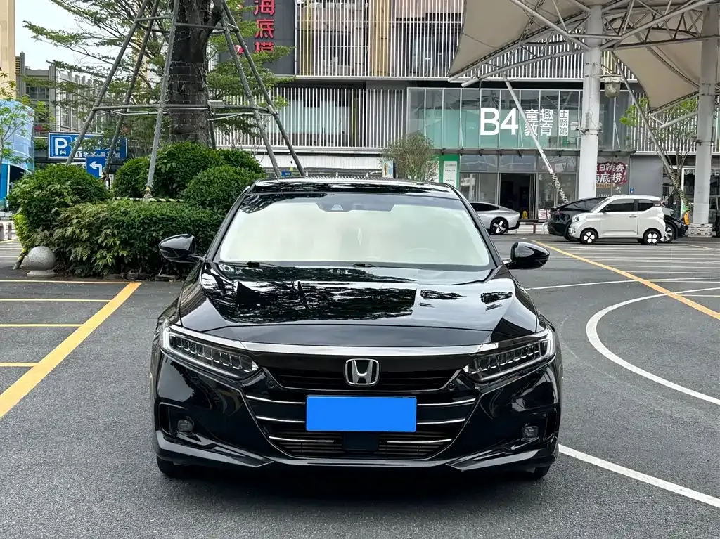 Honda Accord — фото 5