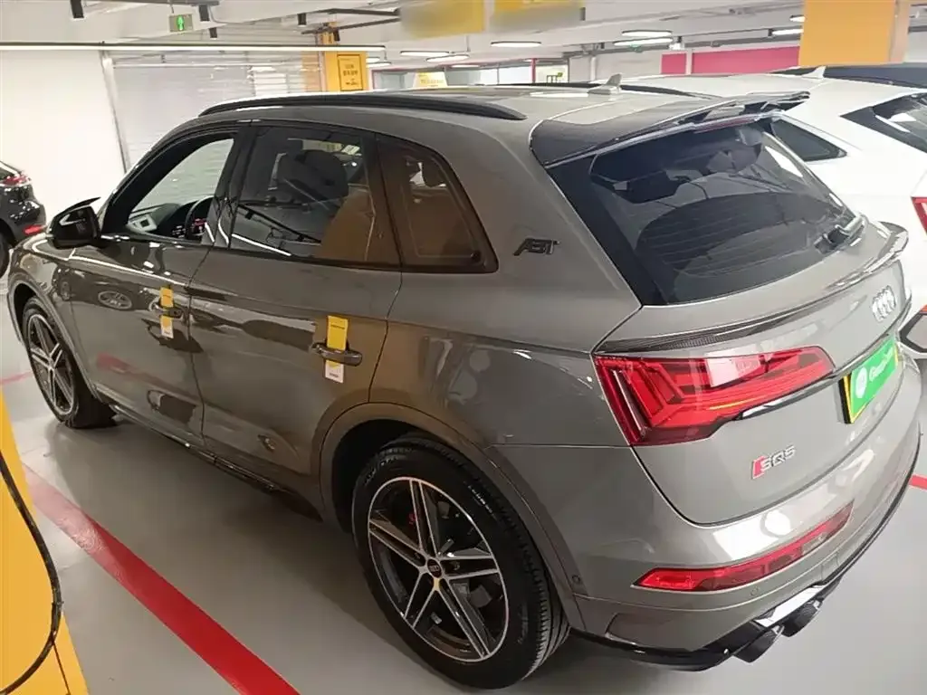 Audi SQ5 — фото 6