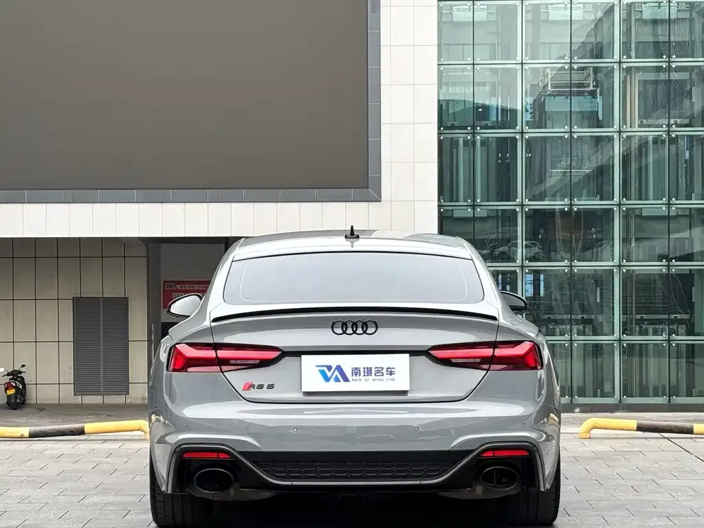 Audi RS 5 — фото 5