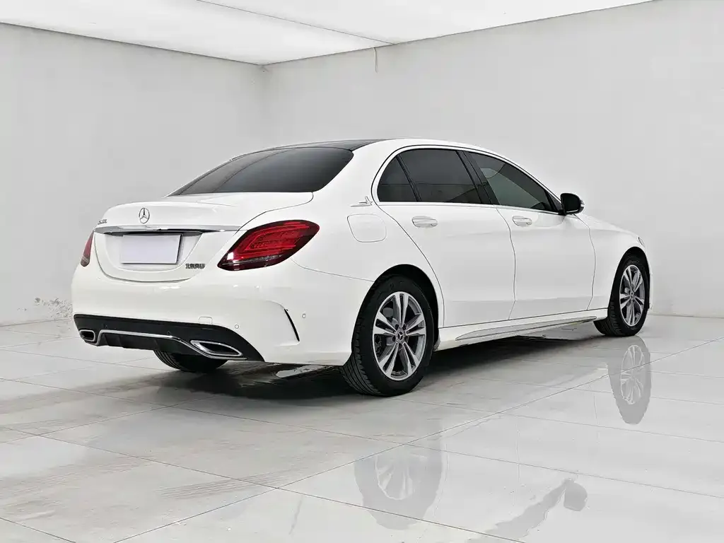 Mercedes-Benz C-Class — фото 10