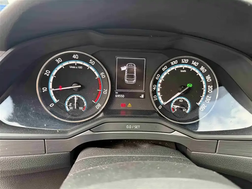 Skoda Superb — фото 2