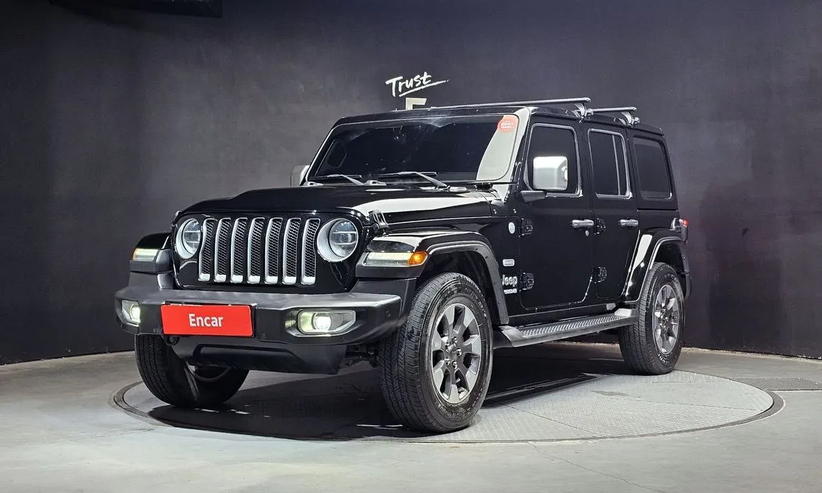 Jeep Wrangler — фото 1