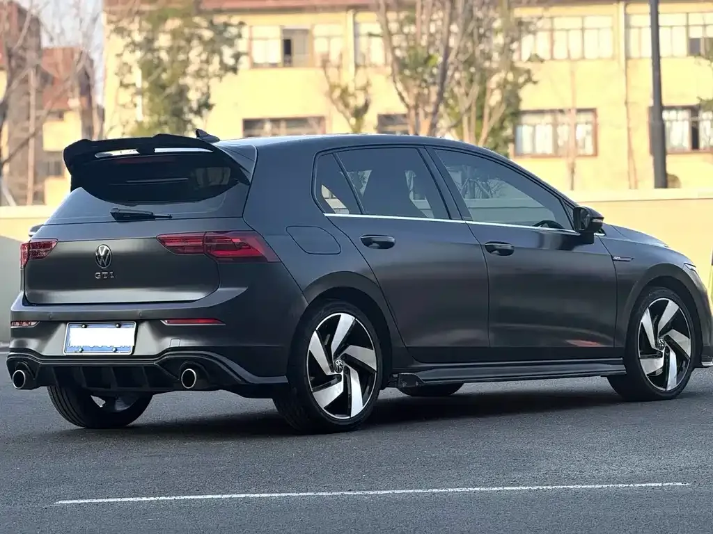 Volkswagen Golf GTI — фото 8