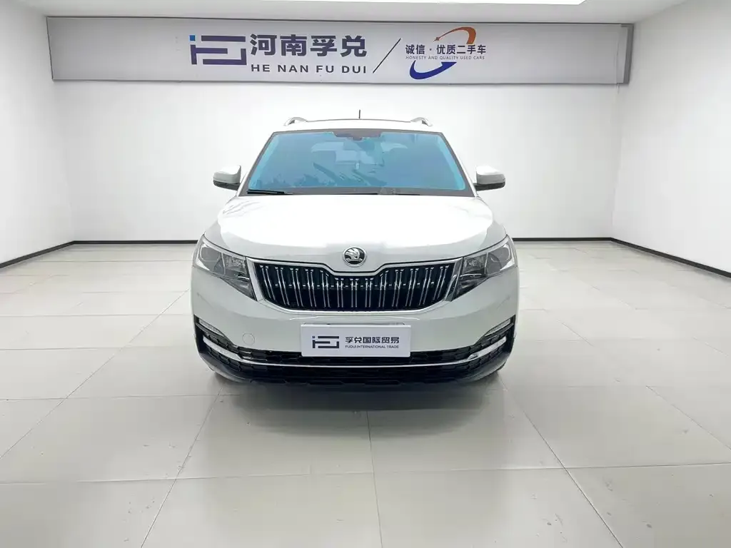 Skoda Kamiq — фото 2