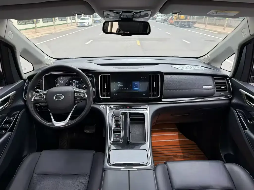 GAC Motor Trumpchi M8 — фото 3