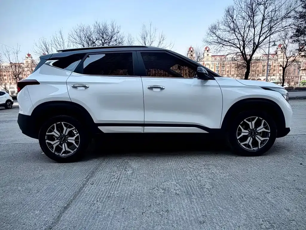 Kia KX3 — фото 10