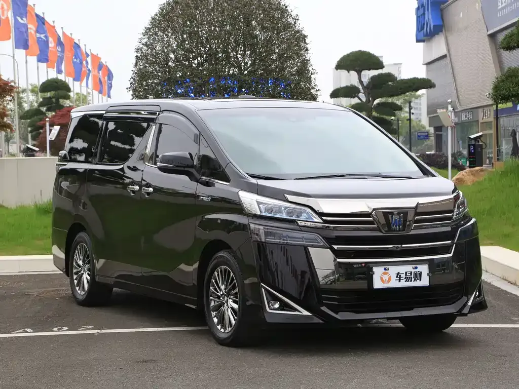 Toyota Vellfire — фото 3