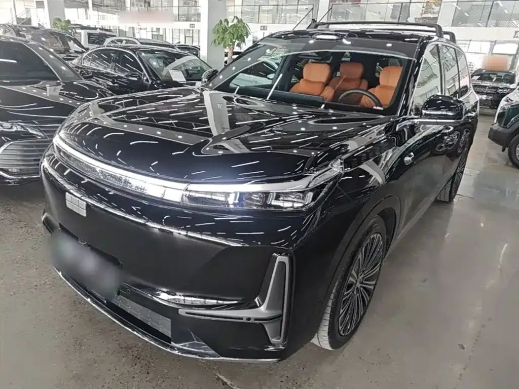 Geely Galaxy M9 — фото 1