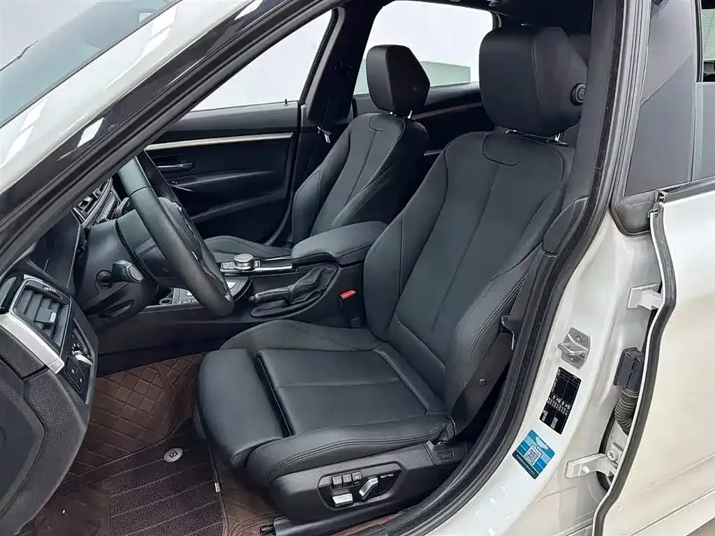 BMW 3 Series GT — фото 6