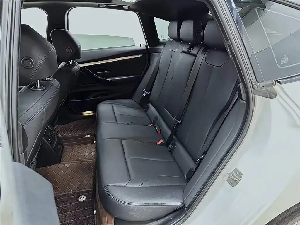 BMW 3 Series GT — фото 9