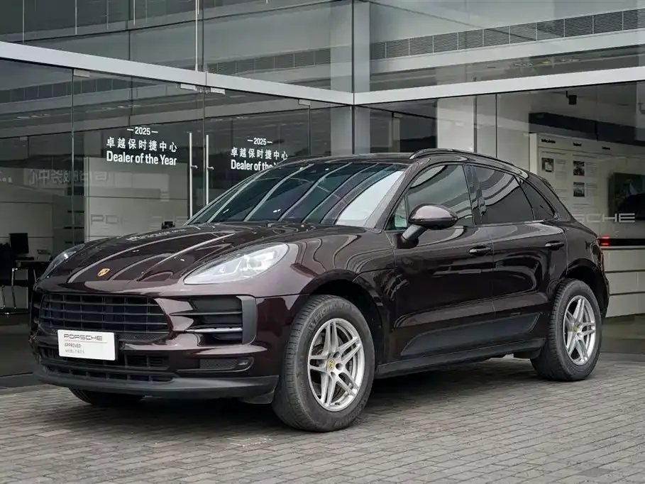 Porsche Macan — фото 1