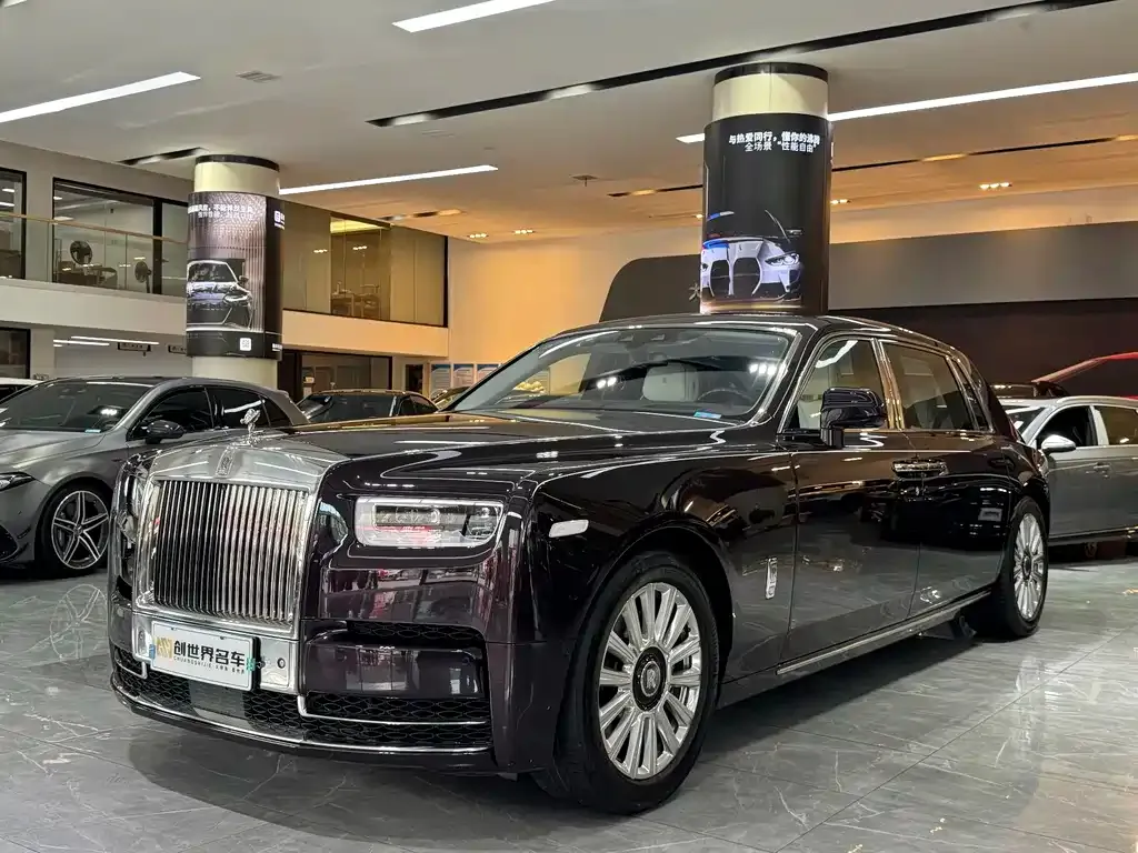 Rolls-Royce Phantom — фото 1