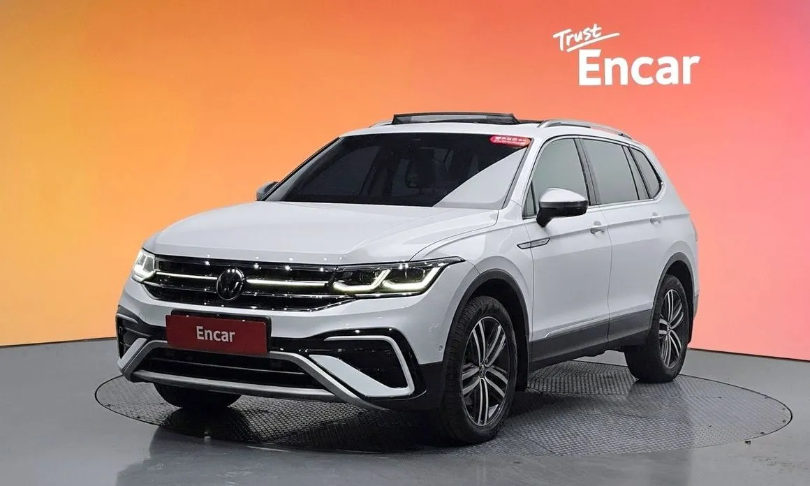 Volkswagen Tiguan — фото 1