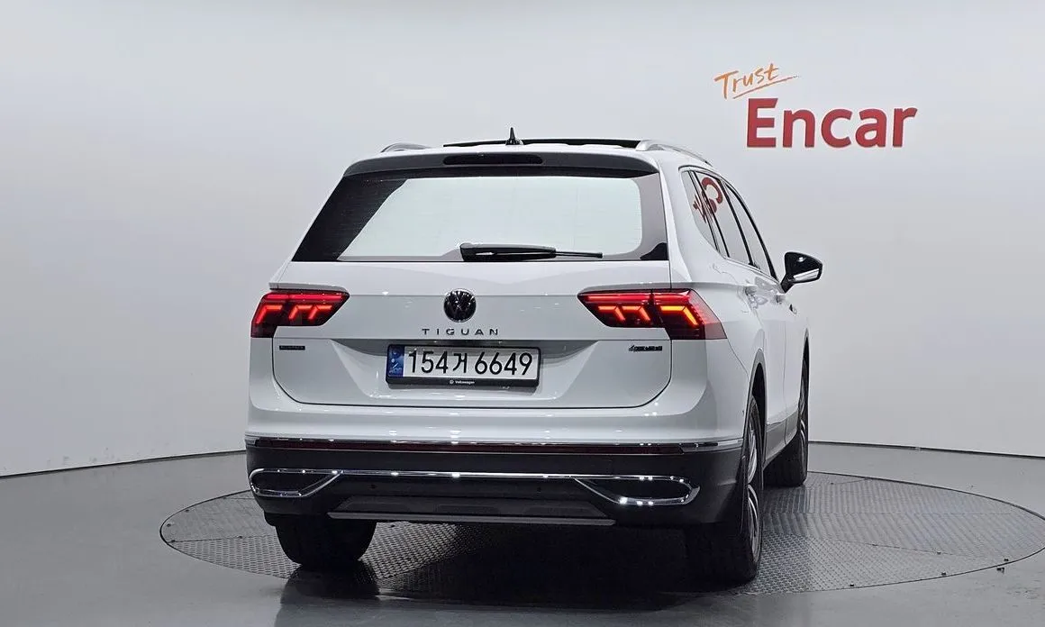 Volkswagen Tiguan — фото 2