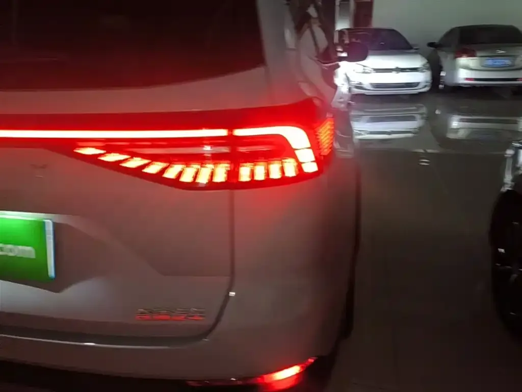 Chery Tiggo 8 PRO — фото 10