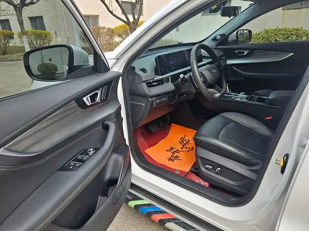 Chery Tiggo 8 PLUS — фото 7