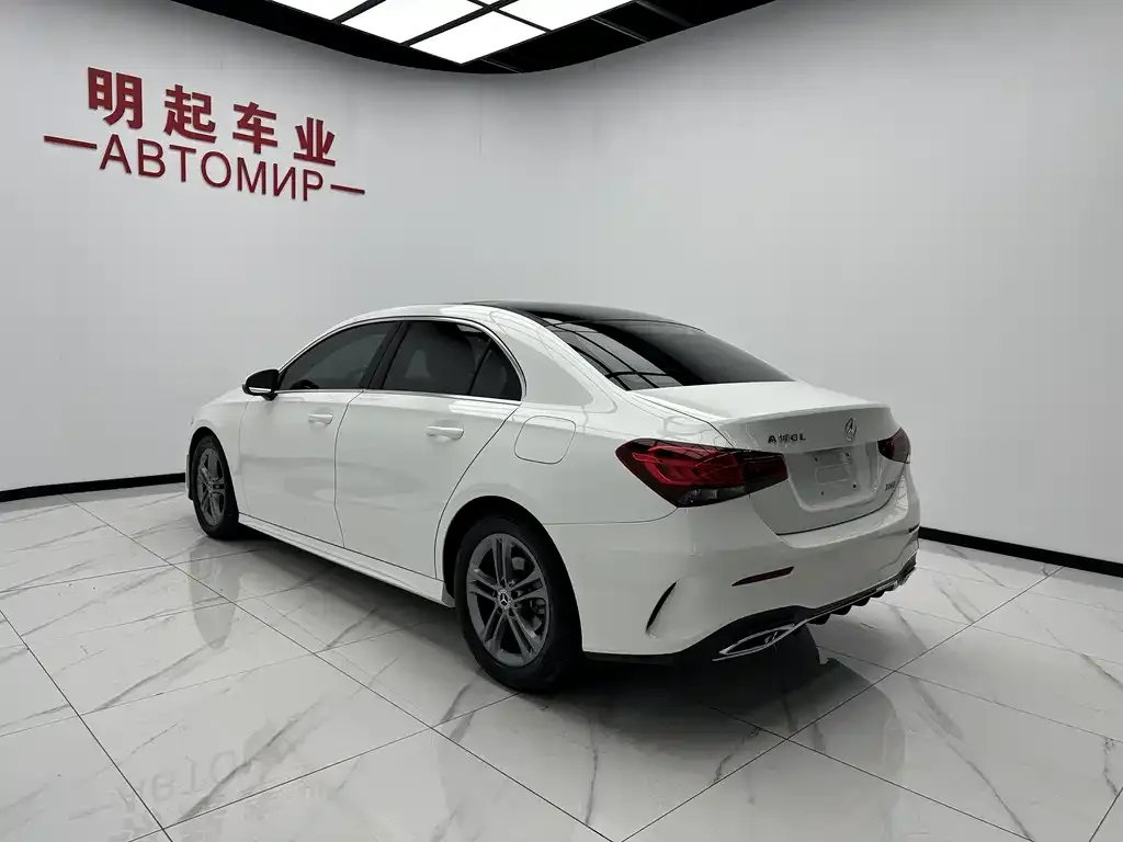 Mercedes-Benz A-Class — фото 9