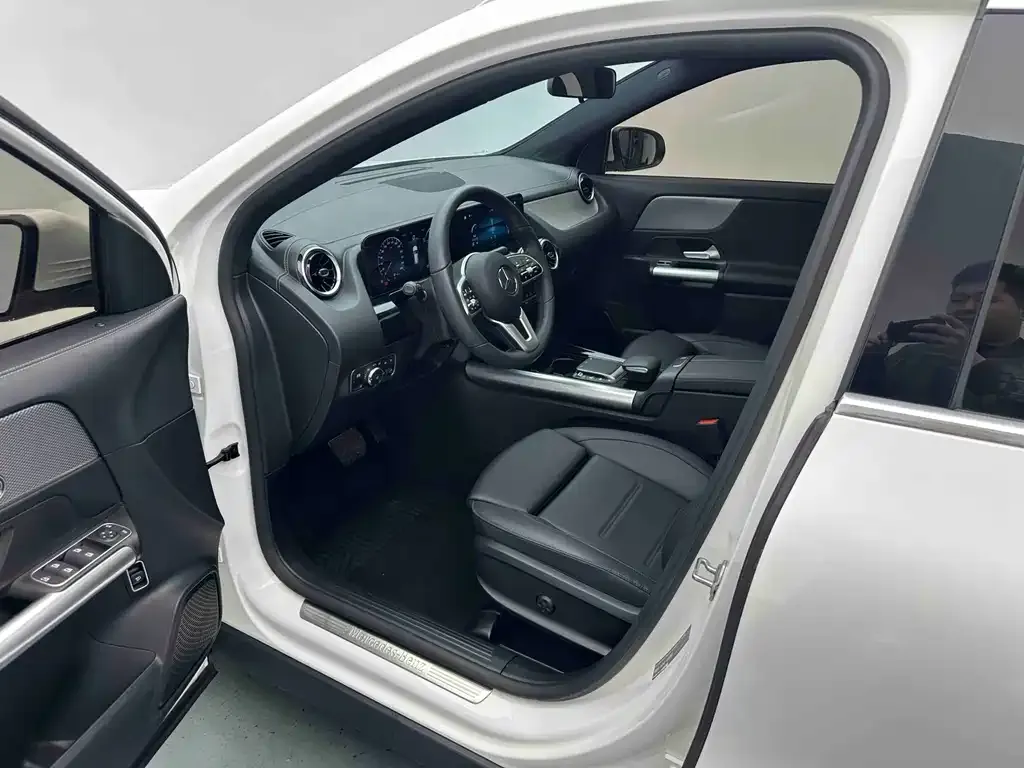 Mercedes-Benz GLA — фото 10
