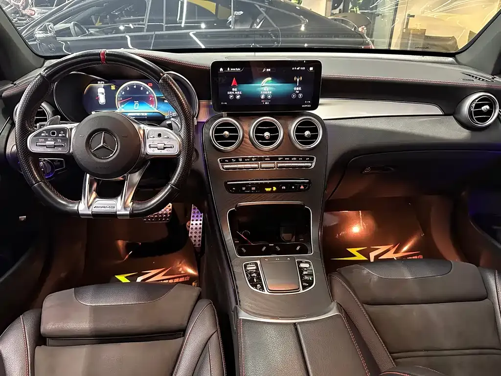 Mercedes-Benz GLC AMG — фото 5