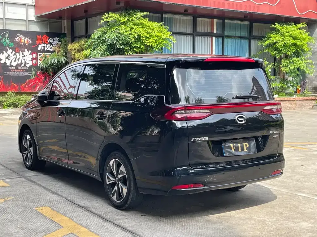 GAC Motor Trumpchi M6 — фото 10