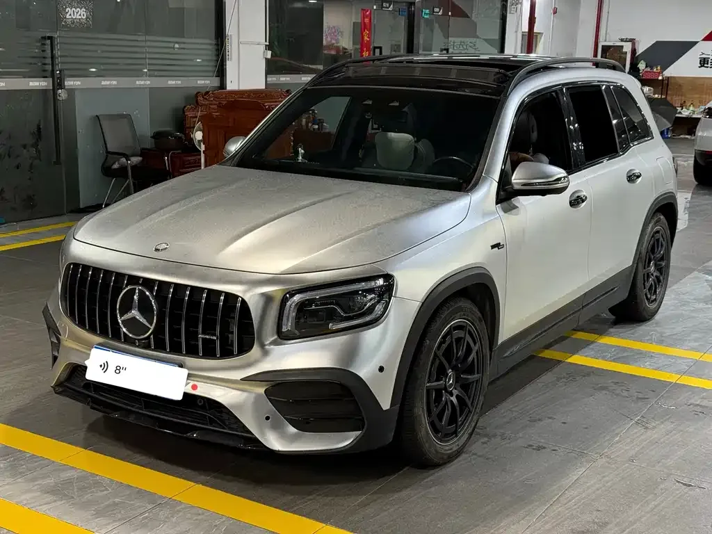 Mercedes-Benz GLB AMG — фото 1