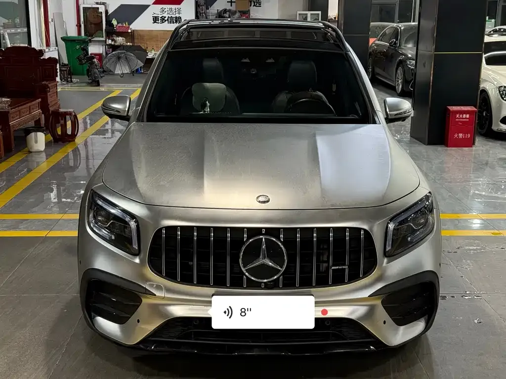 Mercedes-Benz GLB AMG — фото 2