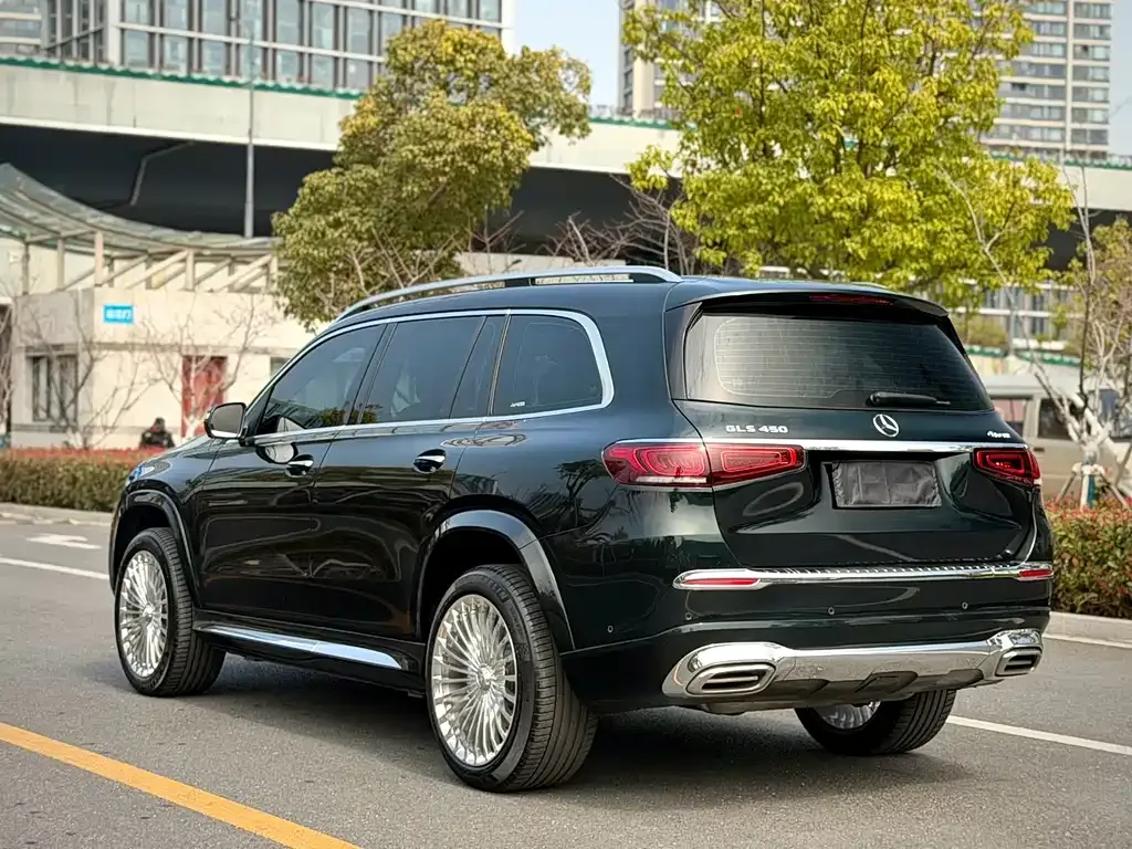 Mercedes-Benz GLS — фото 8