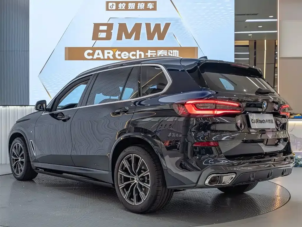 BMW X5 — фото 7