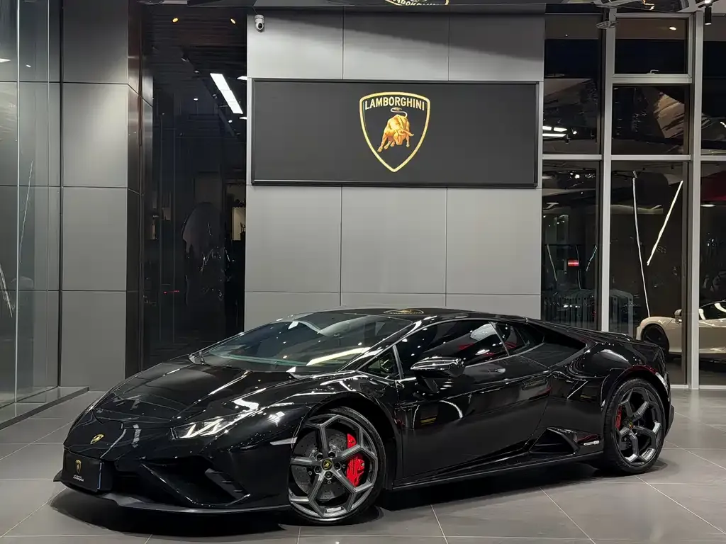 Lamborghini Huracan — фото 1
