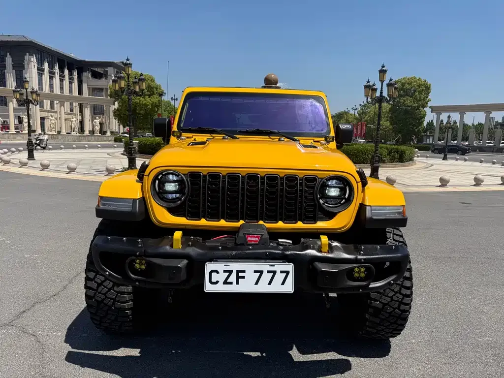 Jeep Wrangler — фото 9
