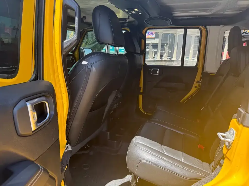 Jeep Wrangler — фото 3