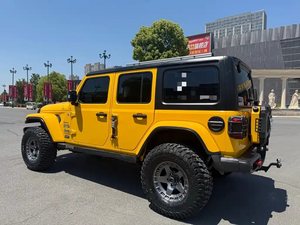 Jeep Wrangler — фото 5