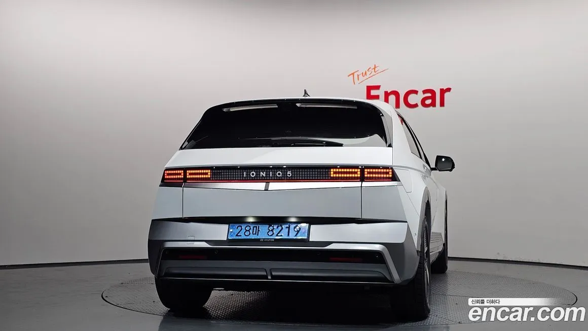 Hyundai Ioniq5 — фото 2