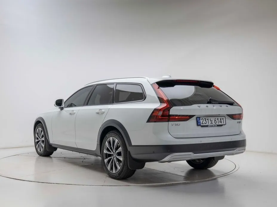 Volvo V90 — фото 5