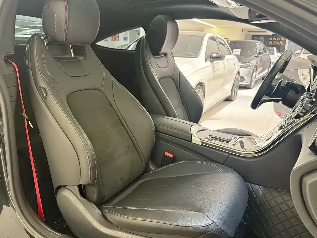 Mercedes-Benz C-Class AMG — фото 7