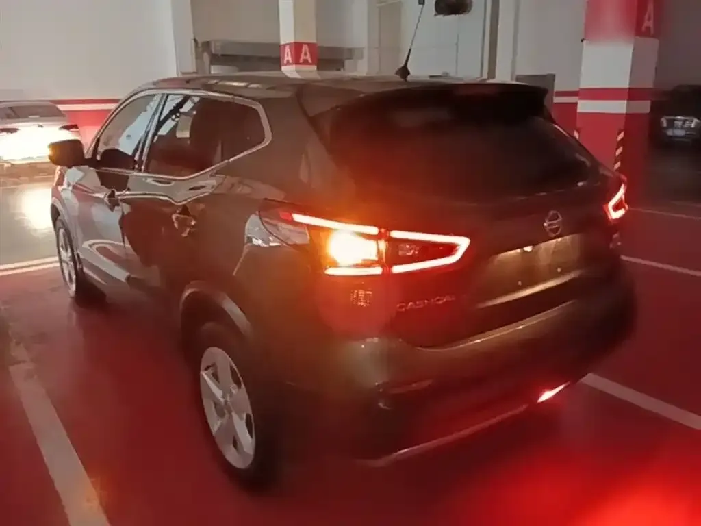 Nissan Qashqai — фото 2